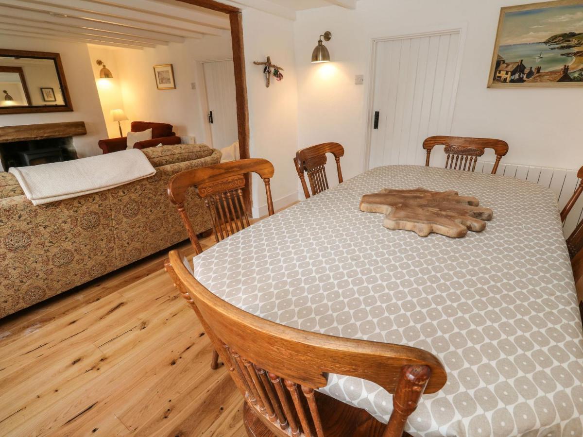 סנט אוסטל Oaktree Cottage מראה חיצוני תמונה