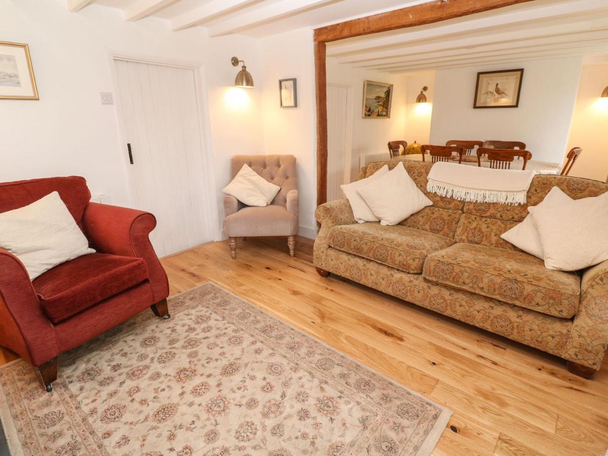 סנט אוסטל Oaktree Cottage מראה חיצוני תמונה