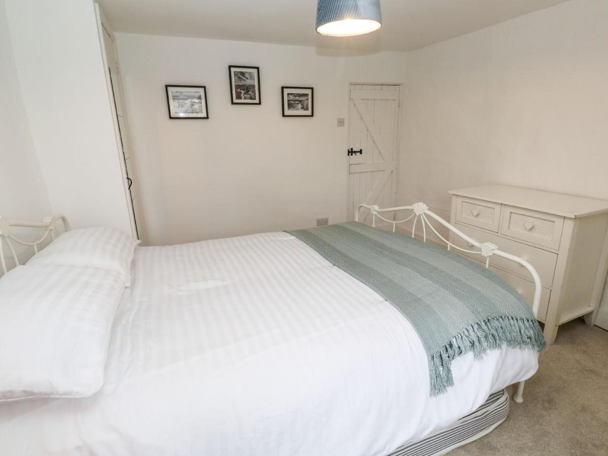 סנט אוסטל Oaktree Cottage מראה חיצוני תמונה